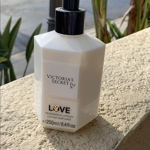 Victoria secret lotion